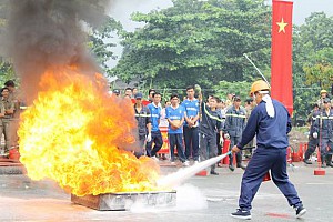 Đối tượng nào phải thực hiện kiểm tra phòng cháy chữa cháy? Nội dung thực hiện kiểm tra phòng cháy chữa cháy gồm những gì?